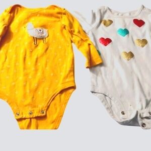 3/15 Bundle Baby girl onesies bodysuit size 12months 🔥5$ if you Get Bundle 🔥